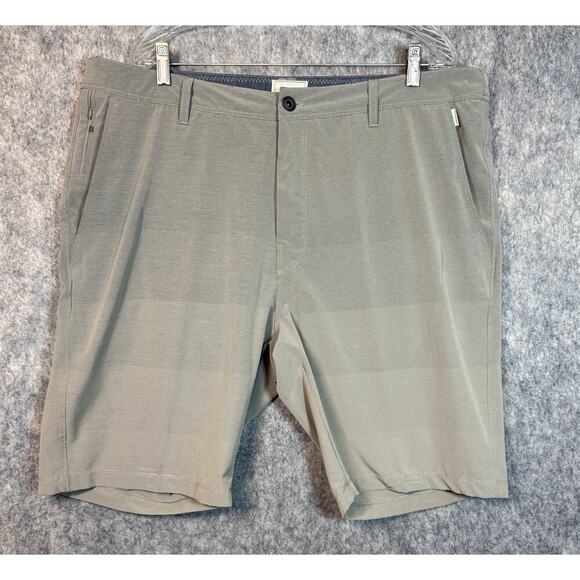 7 Diamonds Performance Mens Striped 10" Tan Shorts - Size 40 - Picture 1 of 6